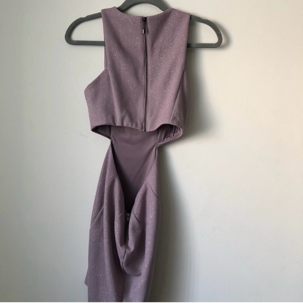 Dress - Picture 5 of 5